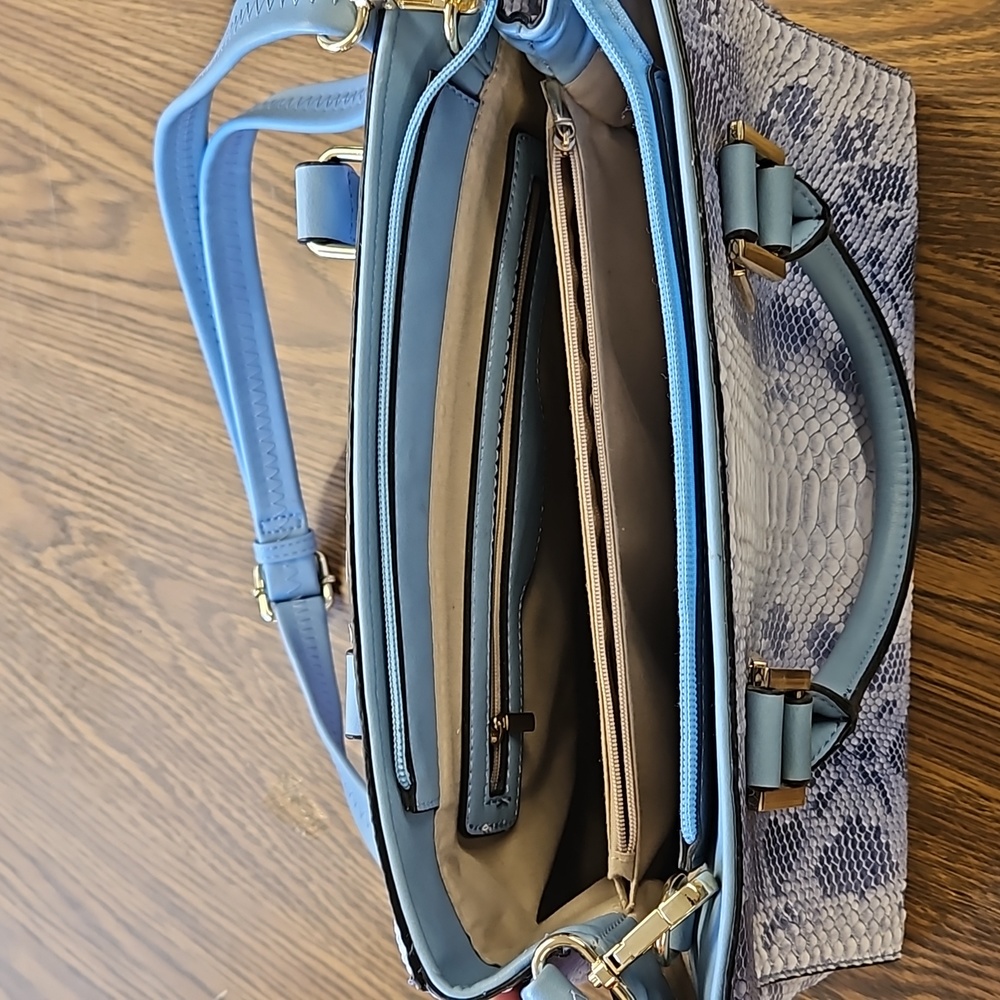 Blue Purse - Picture 3 of 5